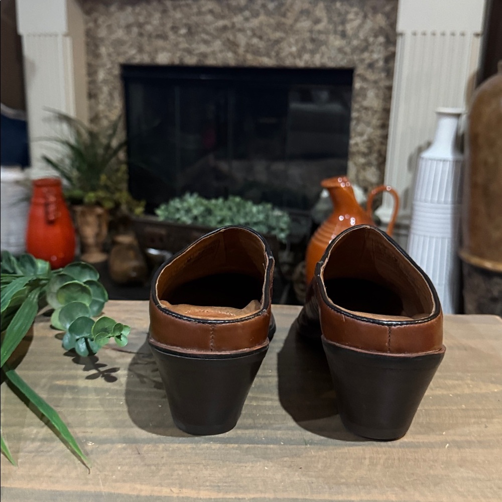 Ariat Desert Star Lizard Leather Clog Mules Size 8.5B Brown Block Heel Slip On - Picture 5 of 9
